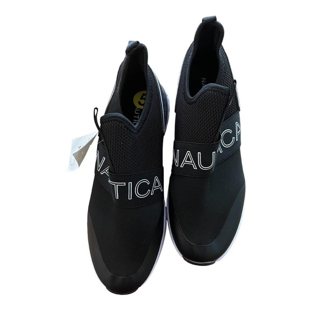 NWT Nautica Women’s Size 5 Running Shoes